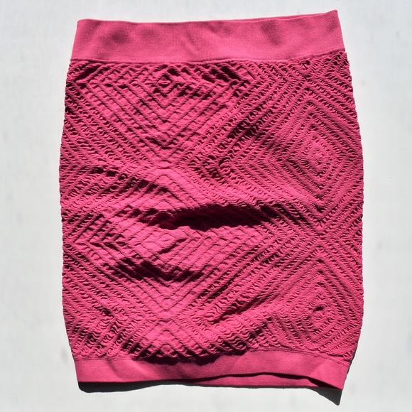 BCBGeneration Pink Bodycon Mini Skirt - Picture 1 of 1